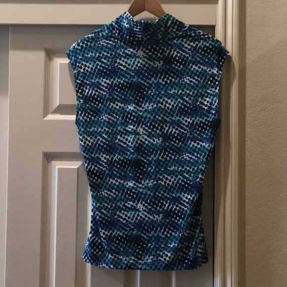 Shell top - Picture 2 of 3